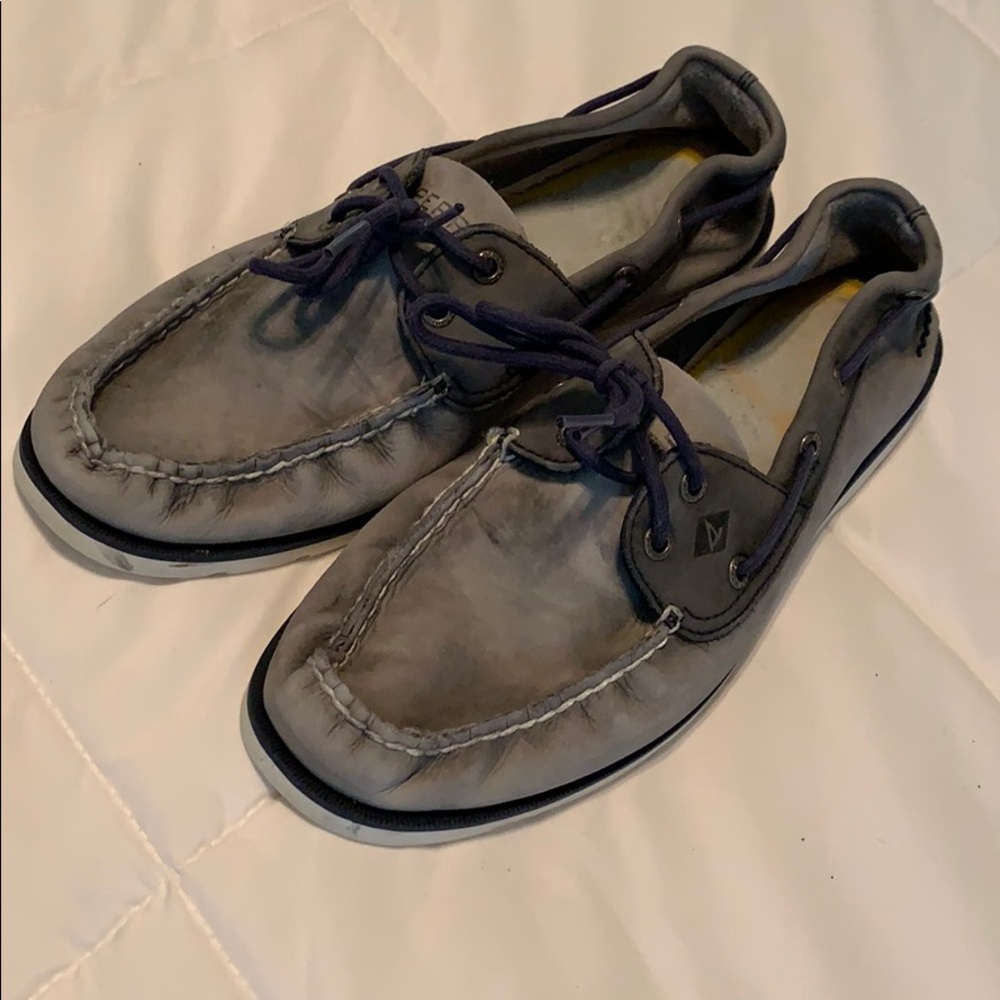 Men’s size 10 sperry shoes